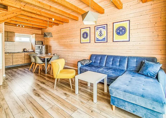 Nyaraló 2 Bedroom Beautiful In Sarbinowo